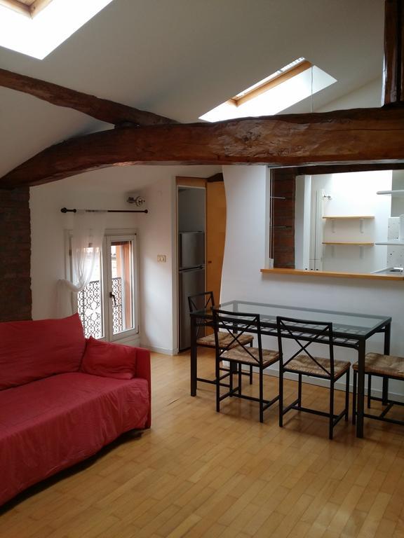 Mansarda Santa Margherita Apartment โบโลญญา ห้อง รูปภาพ